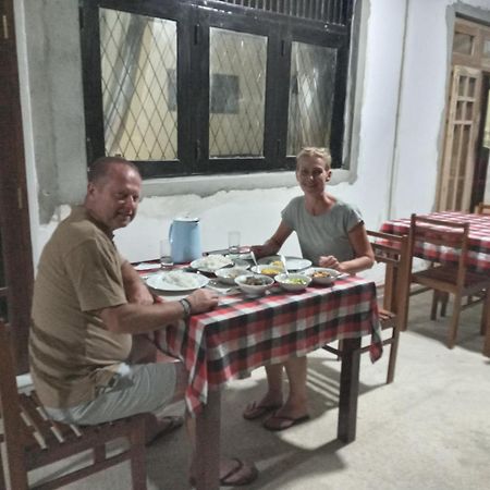 Water Front Home Stay And Resort Анурадхапура Екстериор снимка