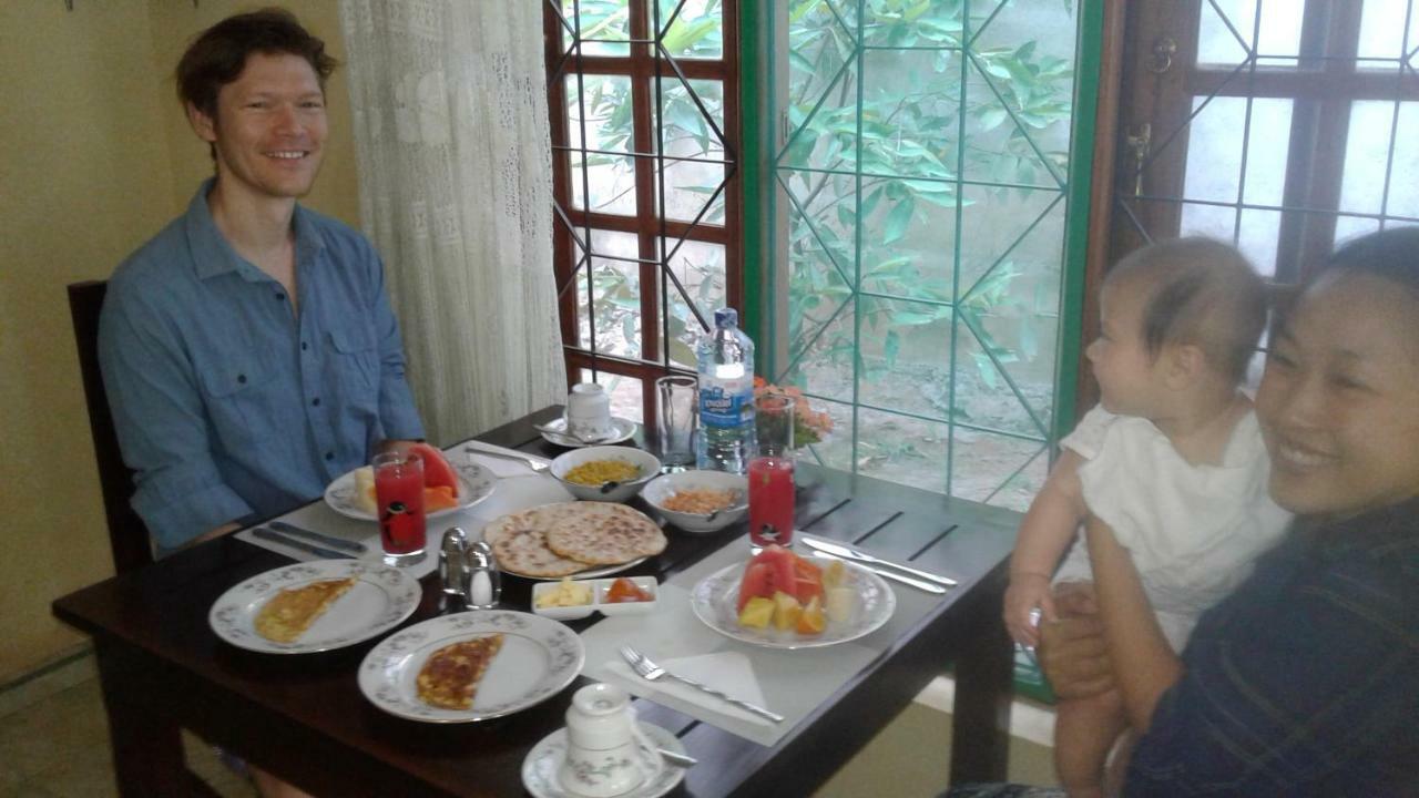 Water Front Home Stay And Resort Анурадхапура Екстериор снимка
